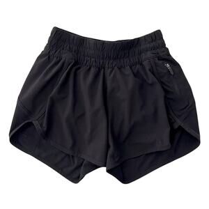 Lululemon Black Mid Rise Athletic Short 4” Size 8